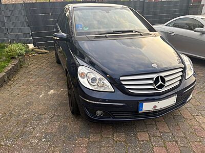 Mercedes-Benz B 180 CDI - Automatik AHK Klima PDC 8-Fach