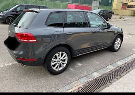 VW Touareg Volkswagen 3.0 V6 TDI Tiptronic BlueMotion Tech...