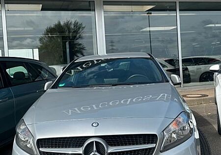 Mercedes-Benz A 180 BlueEFFICIENCY Edition