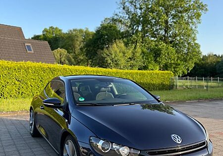 Volkswagen Scirocco 2.0 TSI -