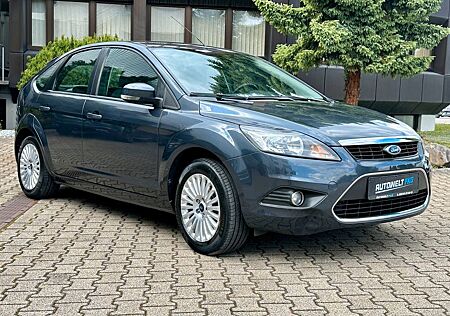 Ford Focus Lim. Titanium | HU/AU Neu