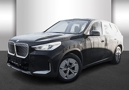 BMW iX1 xDrive30