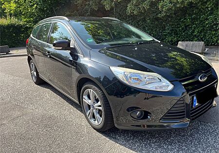 Ford Focus 1,0 EcoBoost 74kW Ambiente Turnier Amb...