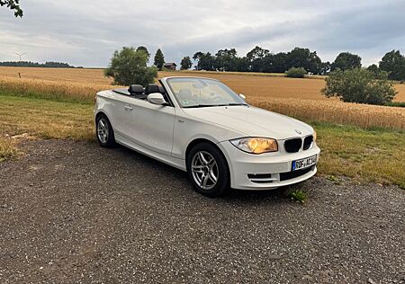 BMW 118d Cabrio -1er Cabrio E88 M-Paket TÜV