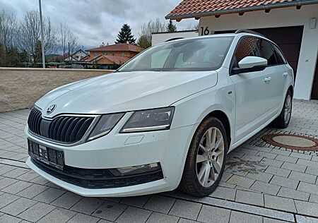 Skoda Octavia Combi Clever DSG