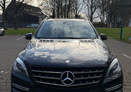 Mercedes-Benz ML 350 BlueTEC 4MATIC -//Pano//Sitzbelüftung/AHK
