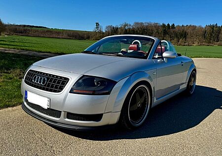 Audi TT Roadster 1.8T 132 kW Gewinde 19Zoll Mokassin