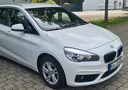 BMW 2er gebraucht kaufen BMW 2er 220 Active Tourer 220d xDrive Steptronic -