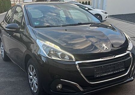 Peugeot 208 1.2 Active PureTech 82 Active