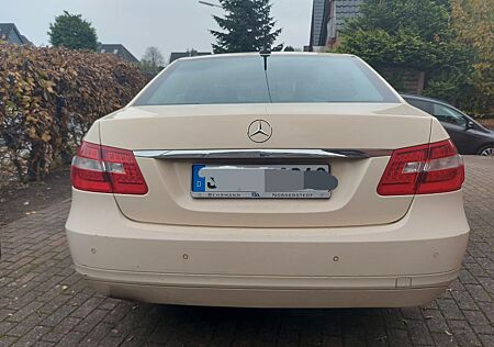 Mercedes-Benz E 200 CDI BlueEFFICIENCY - Top