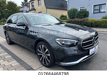 Mercedes-Benz E 300 de T Autom.+1HAND+LED+KAMERA+LEDER+GARANTI