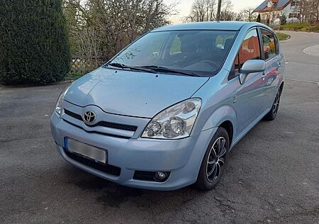 Toyota Corolla Verso 1.6-l-VVT-i Luna Luna