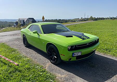Dodge Challenger R/T manual 5.7l V8