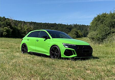 Audi RS3 Sportback *Sport-AGA/Pano/Matrix/280/4J*