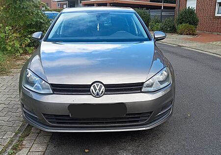 VW Golf Volkswagen 1.2 TSI 63kW BMT Comfortline Parkpilot