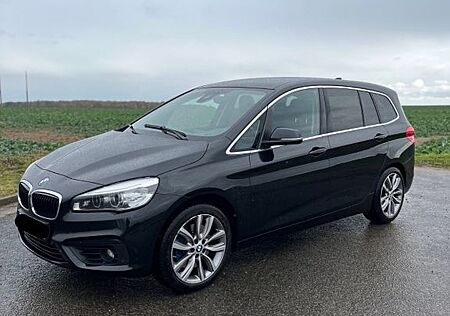 BMW 2er 220i Gran Tourer Steptronic Advantage Ad...