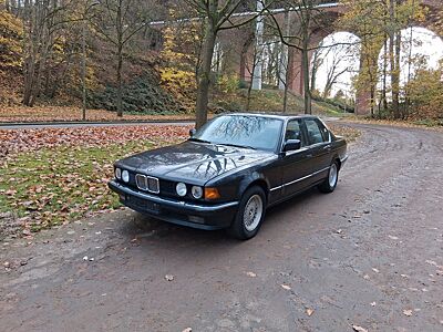 BMW 735i