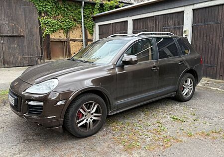 Porsche Cayenne Turbo GTS