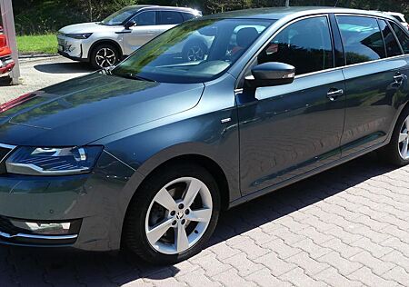 Skoda Rapid *DAB*SHZ*PDC*Lichtauto*Scheckheft