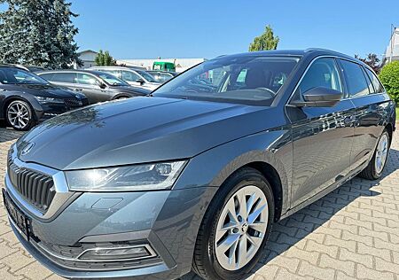 Skoda Octavia 2.0TDI First Edition AHK ACC SHZ Kamera