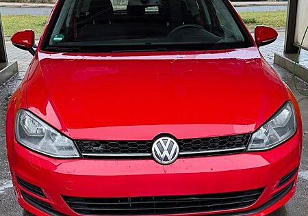 VW Golf Volkswagen 1.2 TSI 63kW BMT Trendline Trendline