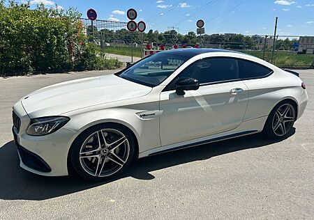 Mercedes-Benz C 63 AMG Mercedes-AMG C 63 Coupe