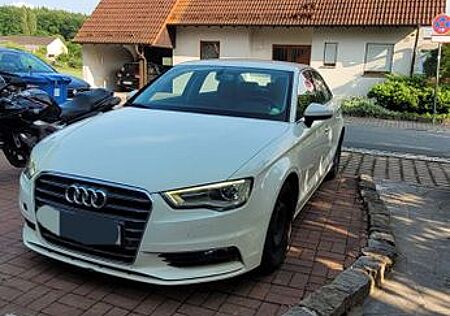Audi A3 2.0 TDI clean diesel Ambition Sportback A...