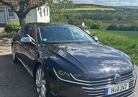VW Arteon Volkswagen 2.0 TSI, Volle Ausstattung, Service NEU
