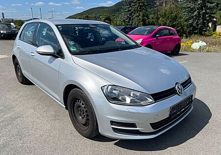 VW Golf Volkswagen VII Lim. Trendline BMT/PDC/Sitzh./1.Hand