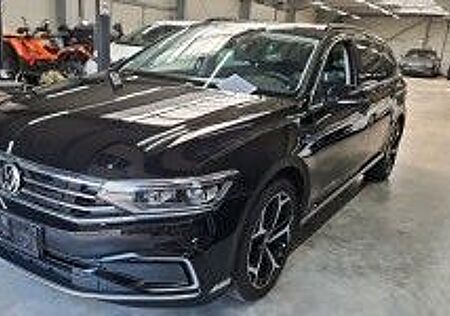 VW Passat Variant Volkswagen GTE R-LINE MATRIX*HUD*ACC*PANO