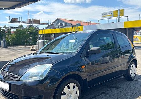 Ford Fiesta 1.3 Tüv/ Service/ Alle Bremsen Neu