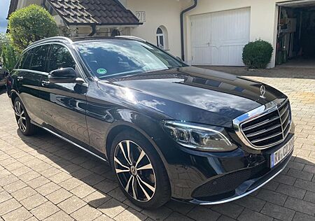 Mercedes-Benz C 300 T EXCLUSIVE LED AHK Facelift TOP Zustand