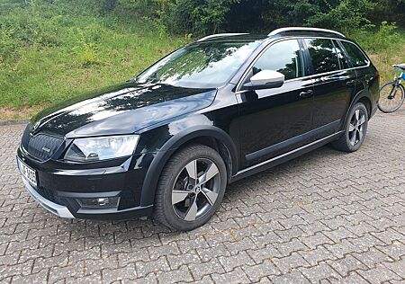Skoda Octavia 2.0 TDI DSG 4x4 Scout Combi Scout