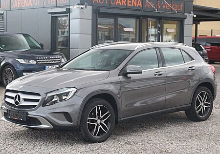 Mercedes-Benz GLA 220 CDI 4Matic+Leder+Navi+S-Heft+TÜV+