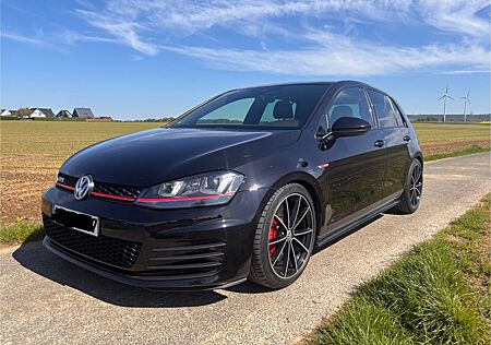 VW Golf Volkswagen GTI Performance DSG