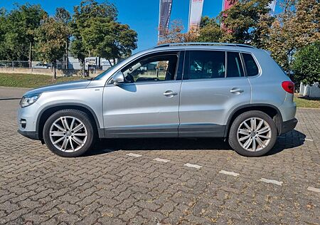 VW Tiguan Volkswagen Cup Sport/ NAVI / PDC / PANO