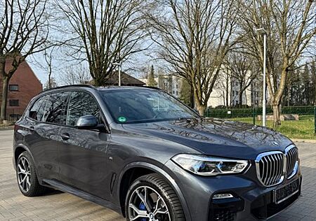 BMW X5 xDrive30d M-Sportpaket//AC-Schnitzer vom Werk