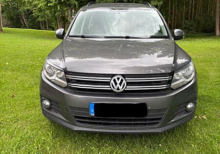 VW Tiguan Volkswagen 2.0 TDI BMT | EZ 2015 | 222.300 km