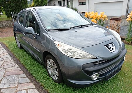 Peugeot 207 Premium 120 VTi Premium BJ.2009 Grau 120PS.