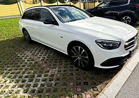 Mercedes-Benz E 300 de T Autom. -