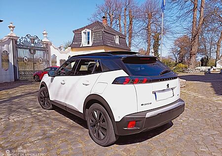 Peugeot 2008 Elektromotor 136 GT Pack, auf MALLORCA !!