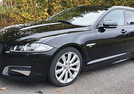 Jaguar XF 3.0 L V6 Diesel Sportbrake Xenon Leder Navi