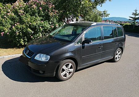 VW Touran Volkswagen 2.0 FSI Highline Highline