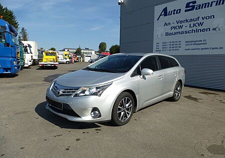 Toyota Avensis 2,2 Liter 1 Hand