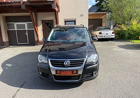 VW Touran Volkswagen Life