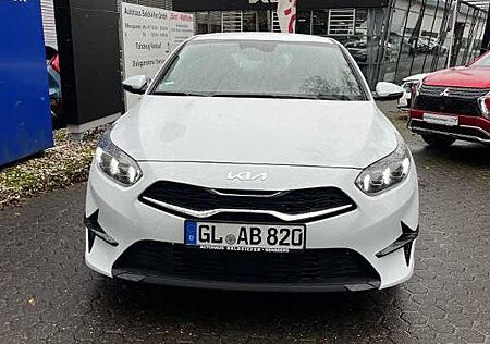 Kia Cee'd Ceed 1.5 T-GDI Spirit, DCT