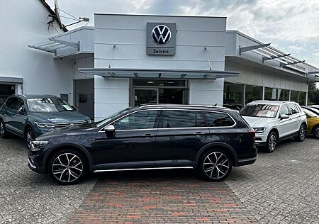 VW Passat Alltrack Volkswagen 2.0 TSI OPF DSG 4MOTION