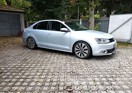 VW Jetta Volkswagen 1.4 TSI Highline Highline