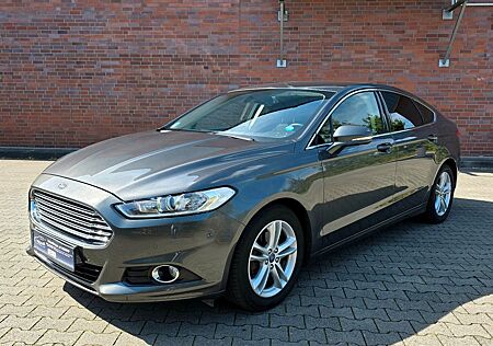 Ford Mondeo Lim. Titanium / Kamera / Navi / Klima