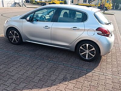 Peugeot 208 PureTech 82 Style Style